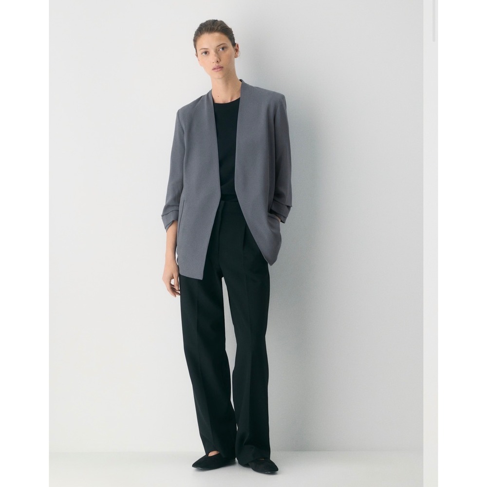Aritzia Babaton Power Blazer Size 2‎ Blue Gray Vintage Navy